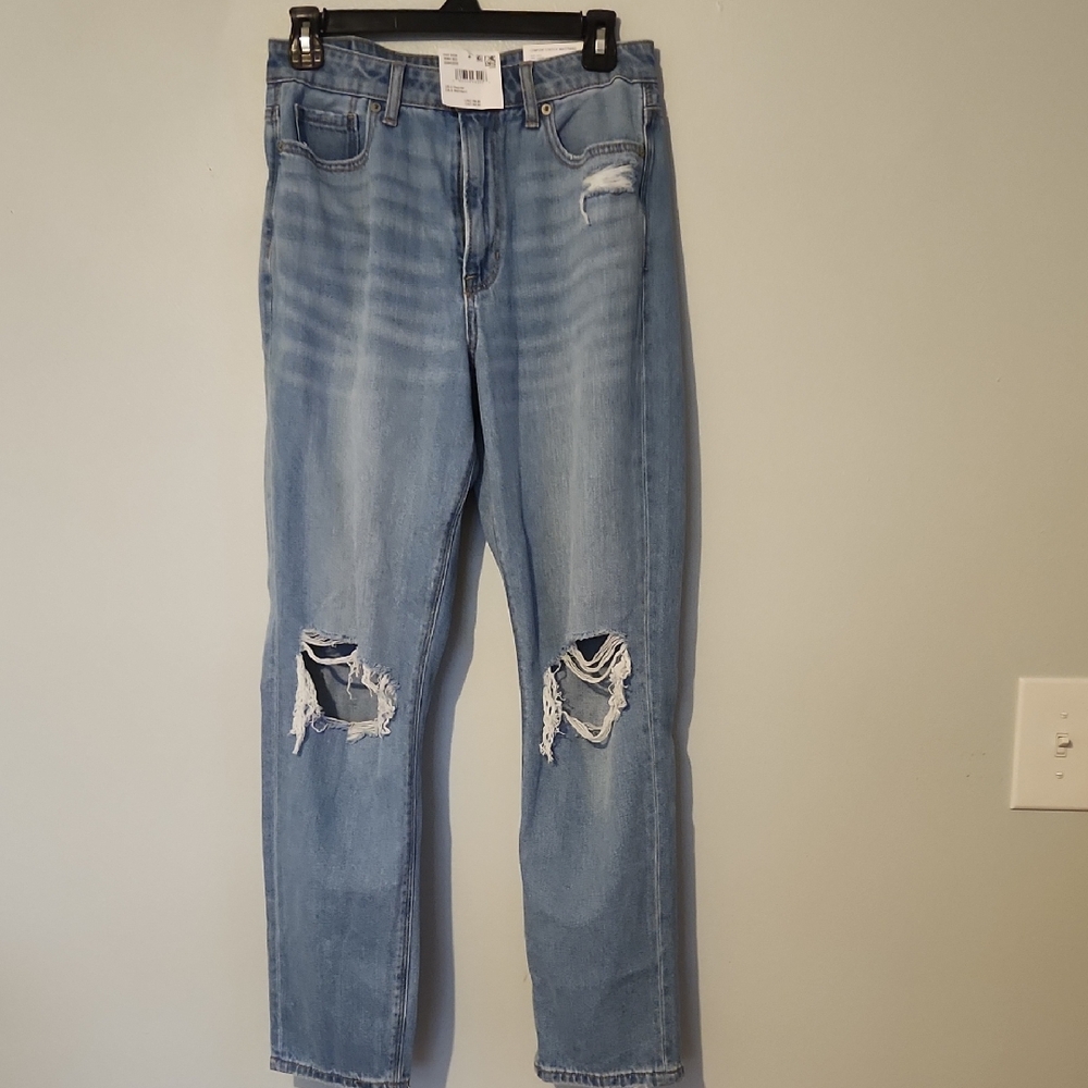 American Eagle Outfitters Light Blue Distressed Jeans